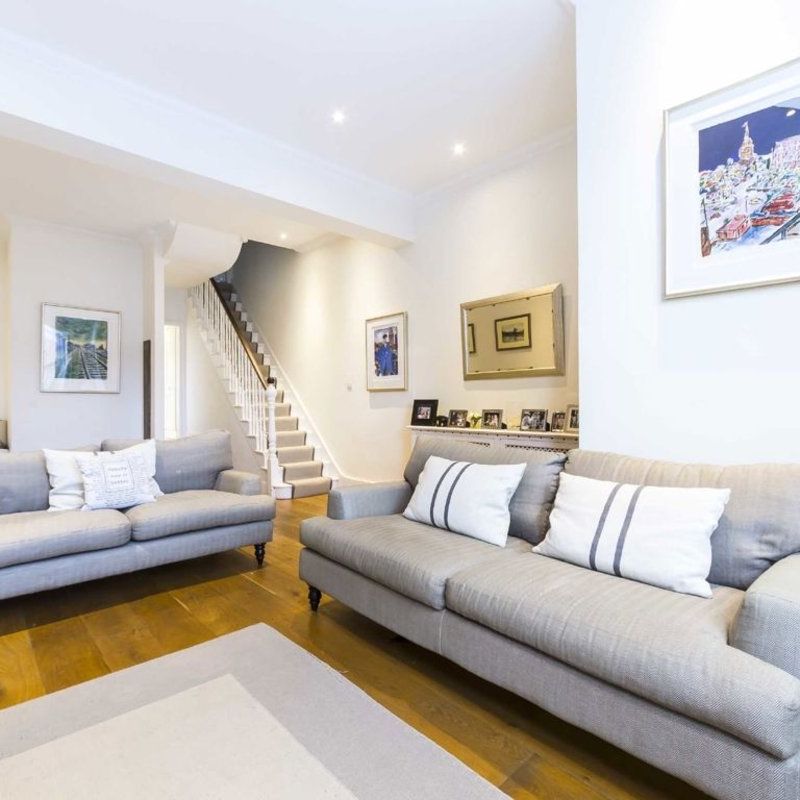 Merton Road, SW18, London - Photo 1