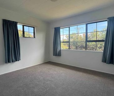 Freshly renovated - Photo 1