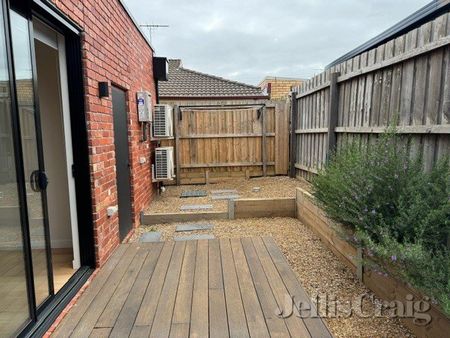 14 Albert Street, Niddrie - Photo 2