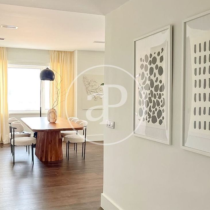 2 bedroom luxury Flat for rent in Madrid, Autonomous Region of Madrid - Photo 1