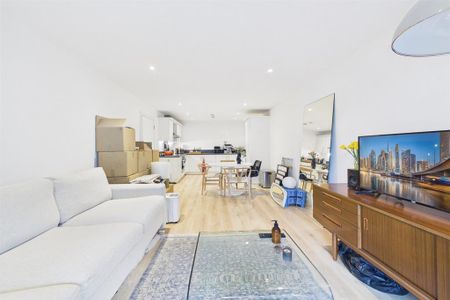1 bedroom flat to rent - Photo 2