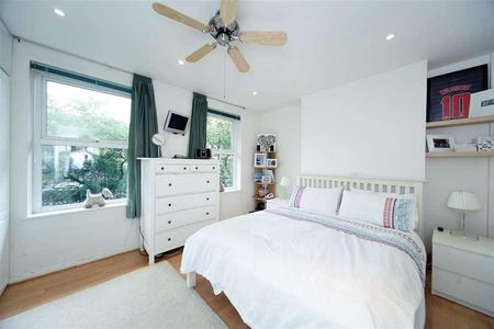 Milk Yard, London, E1W - Photo 5