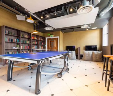 Bronze Studio - Photo 1