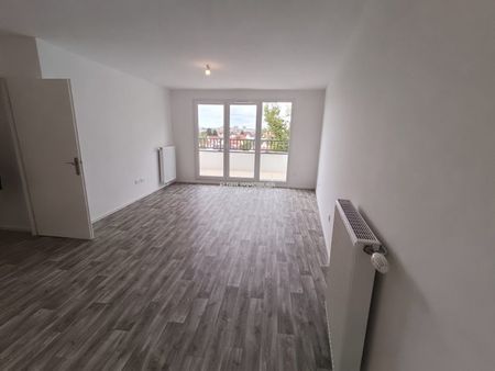 Location - appartement - 63.57 m² - 3 Pièces - Photo 2