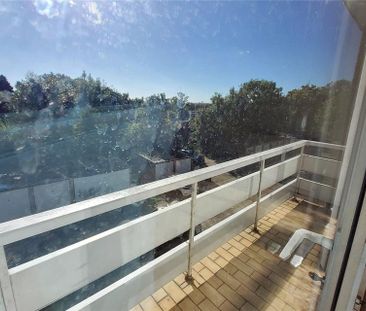 3 bedroom apartment to rent - Photo 4