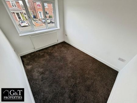 3 bedroom semi-detached house to rent - Photo 2