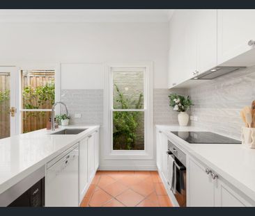 Elegant Bayside Family Living in a Prime Brighton Location | FLARE ... - Photo 5