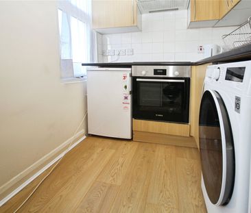 Dagnall Park, South Norwood, UK, SE25 5PL - Photo 6