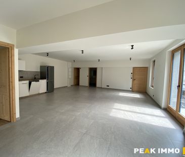 Location Appartement 4 pièces 85m² SALLANCHES 74700 - Photo 2