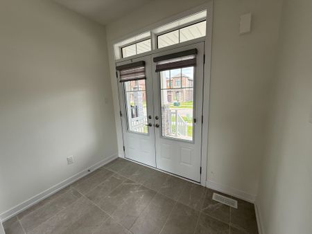 For Lease - 51 Monteith Drive, Brantford, Ontario - Photo 5