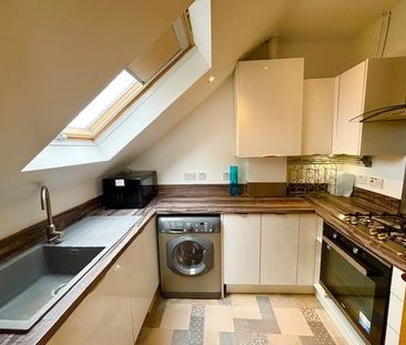 2 bedroom flat to rent - Photo 3
