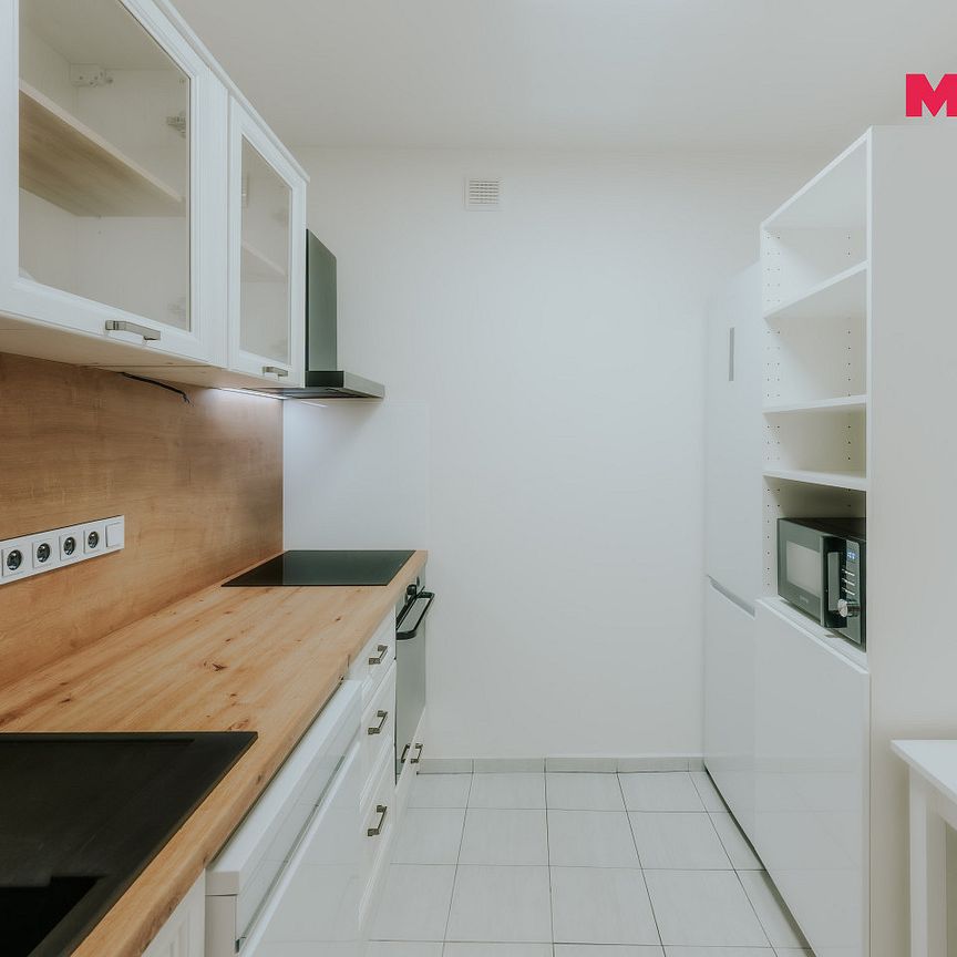 Pronájem bytu 2+1 52 m² - Photo 1