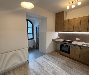 Pronájem bytu 1+kk a garsoniéry 36 m², Kostelní, Jindřichův Hradec - Photo 1