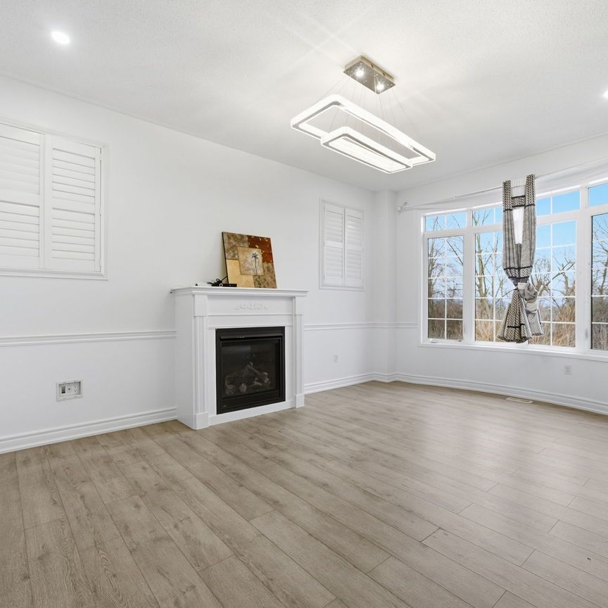 For Lease - 265 South Ocean Drive Unit# Main & Second Floor, Oshawa, Ontario - Photo 1