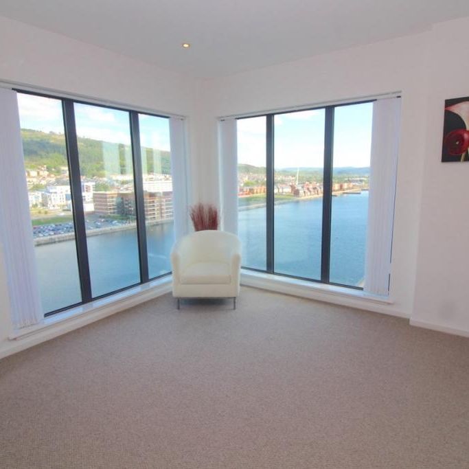 2 bedroom penthouse to rent - Photo 1