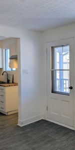 6 1/2 Rénové dans le quartier Ste-Marguerite (Animaux acceptés) - Photo 3
