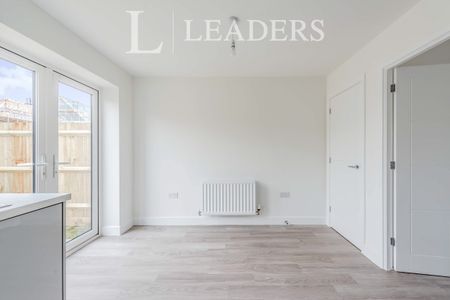 2 bedroom house to rent Illett Way, Faygate, Horsham, West Sussex, RH12 - Photo 5