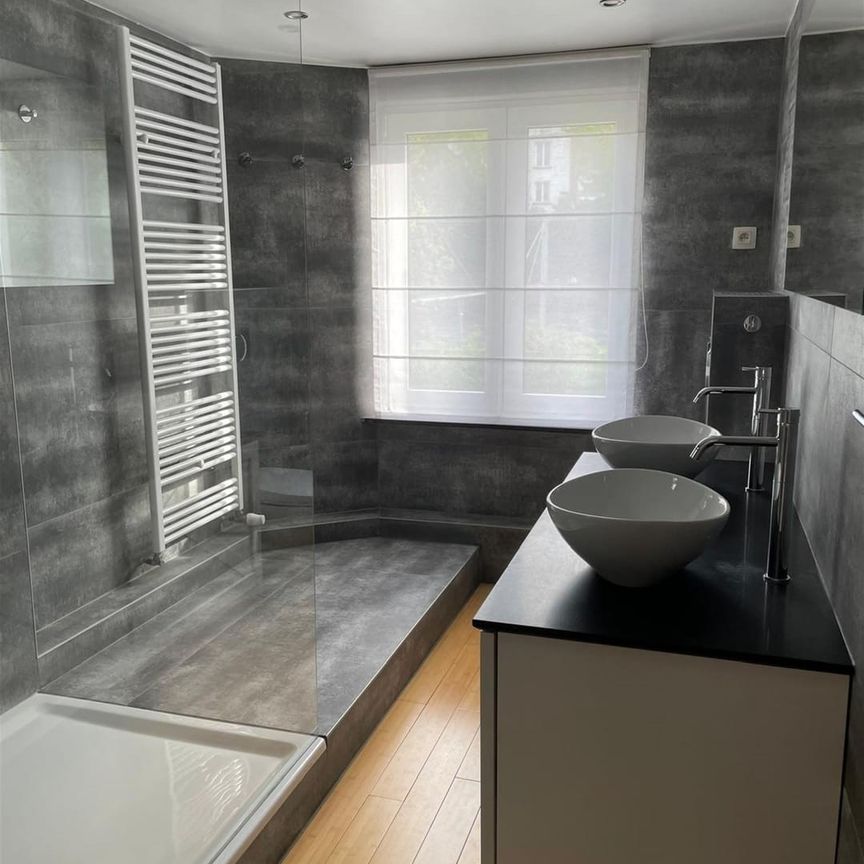 Tout savoir sur cette maison à Etterbeek, à Etterbeek - Photo 1