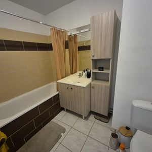 Location Appartement 2 pièces 44m² BAILLEUL 59270 - Photo 3