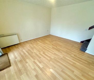 Byron Road, Boyatt Wood, SO50 - Photo 1