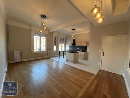 Appartement à louer 3 pièces 76.45m² - Photo 2