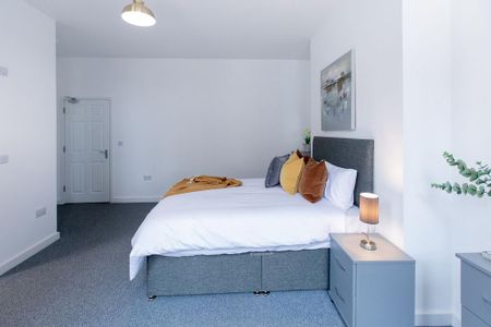 1 bedroom in a house share to rent - Photo 3