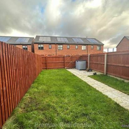 3 bedroom property to rent in Salford - Photo 1