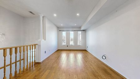 For Lease - 1050 Bristol Road Unit# 32, Mississauga, Ontario - Photo 2