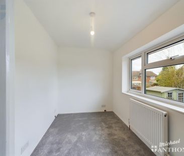 3 bedroom end of terrace house to rent - Photo 5