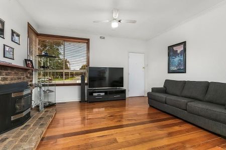 201 Oriel Road, Heidelberg West VIC 3081 - Photo 2