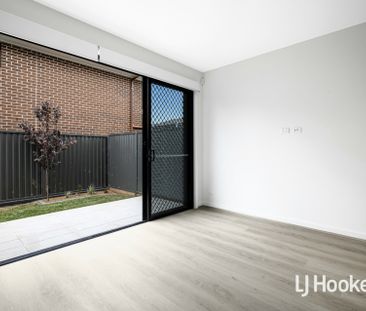 Brand New 3 Bedroom Home - Available Now! - Photo 2