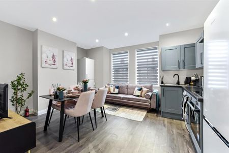 4 bedroom serviced apartment to rent - Photo 2