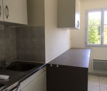 Location Appartement 2 pièces 44m² ORLEANS 45000 - Photo 2