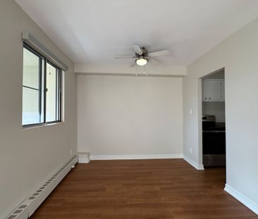 For Lease - 5611 Valley Way Unit# 319, Niagara Falls, Ontario - Photo 2