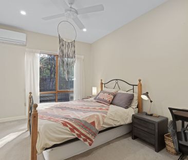 Modern Single-Level Home in Quiet Court Location - Photo 2