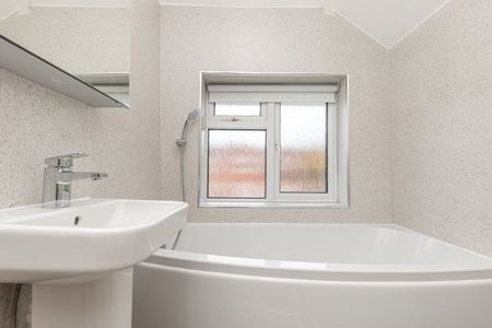 York Road, Headington - Photo 2