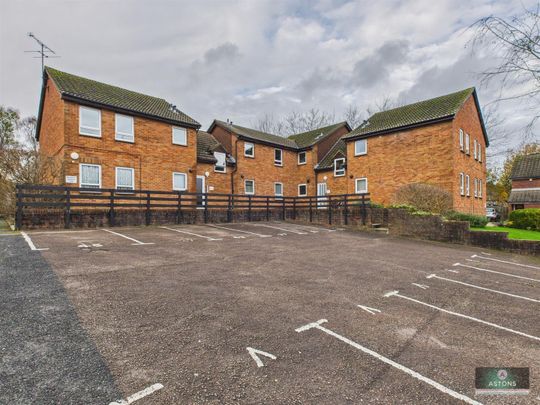 Hillingdale, Tollgate Hill - Photo 1