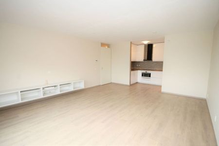 Appartement te huur: Simon Carmiggelthof 95 2492 JR Den Haag - Foto 2