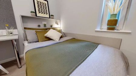 Silver En Suite - Photo 5