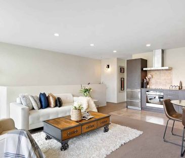 3 bedrooms townhouse in Flat Bush - Photo 1