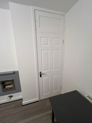 Room in a Shared House, The Limes Avenue, N11 - Photo 1