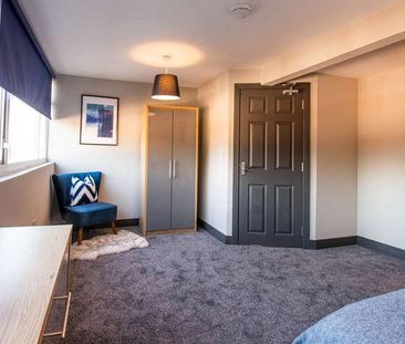 Westbury Mount, LS10 - Photo 3