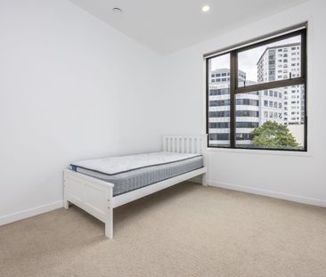 Modern Apartment - Photo 5