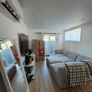 4½ Charlemagne | Animaux permis | 2 stationnements | 5Électroménager|Wi-Fi | 1 535 $ | Prime 2088$ - Photo 2