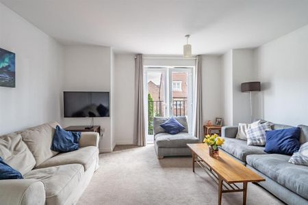2 bedroom flat to rent - Photo 2