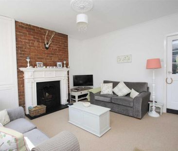 2 bedroom terraced house to rent - Photo 3