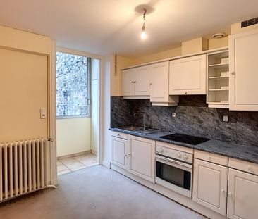 Location Appartement 3 pièces 86m² ROANNE 42300 - Photo 3