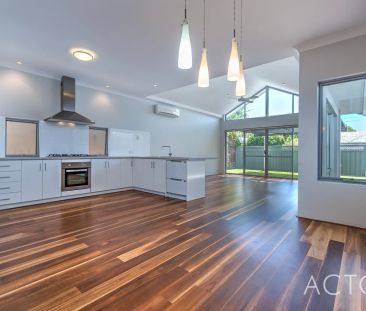 166B Tower Street, - Photo 4
