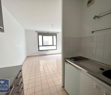 Location Appartement 1 pièce 27m² LYON 6ème - Photo 4