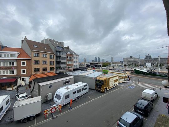 Te Huur 2 slaapkamers Oostende Sint Petrus en Paulusplein 19 - Photo 1